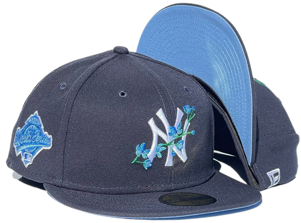 Shop New Era 59Fifty New York Yankees Side Patch Bloom Hat