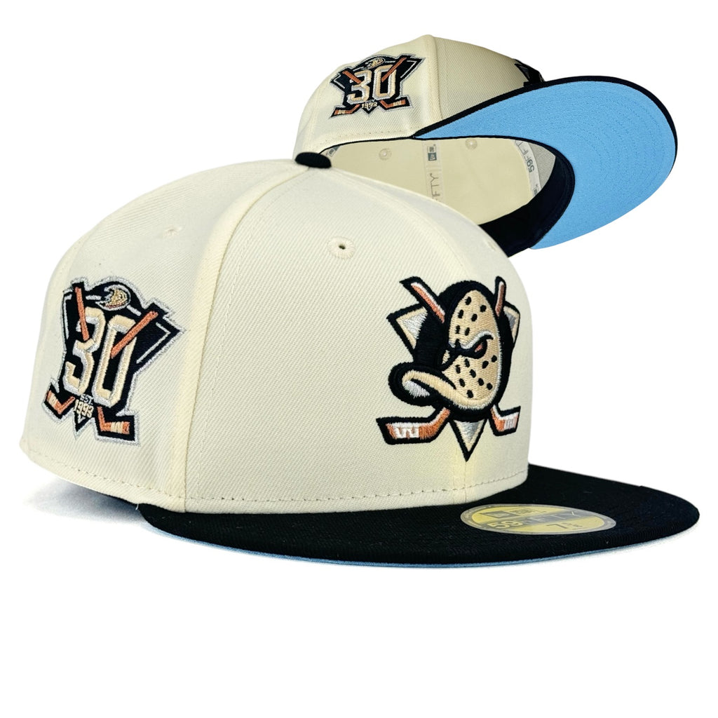 Anaheim Ducks “NHL Faceoff” New Era 59Fifty Fitted Hat - Chrome White / Black