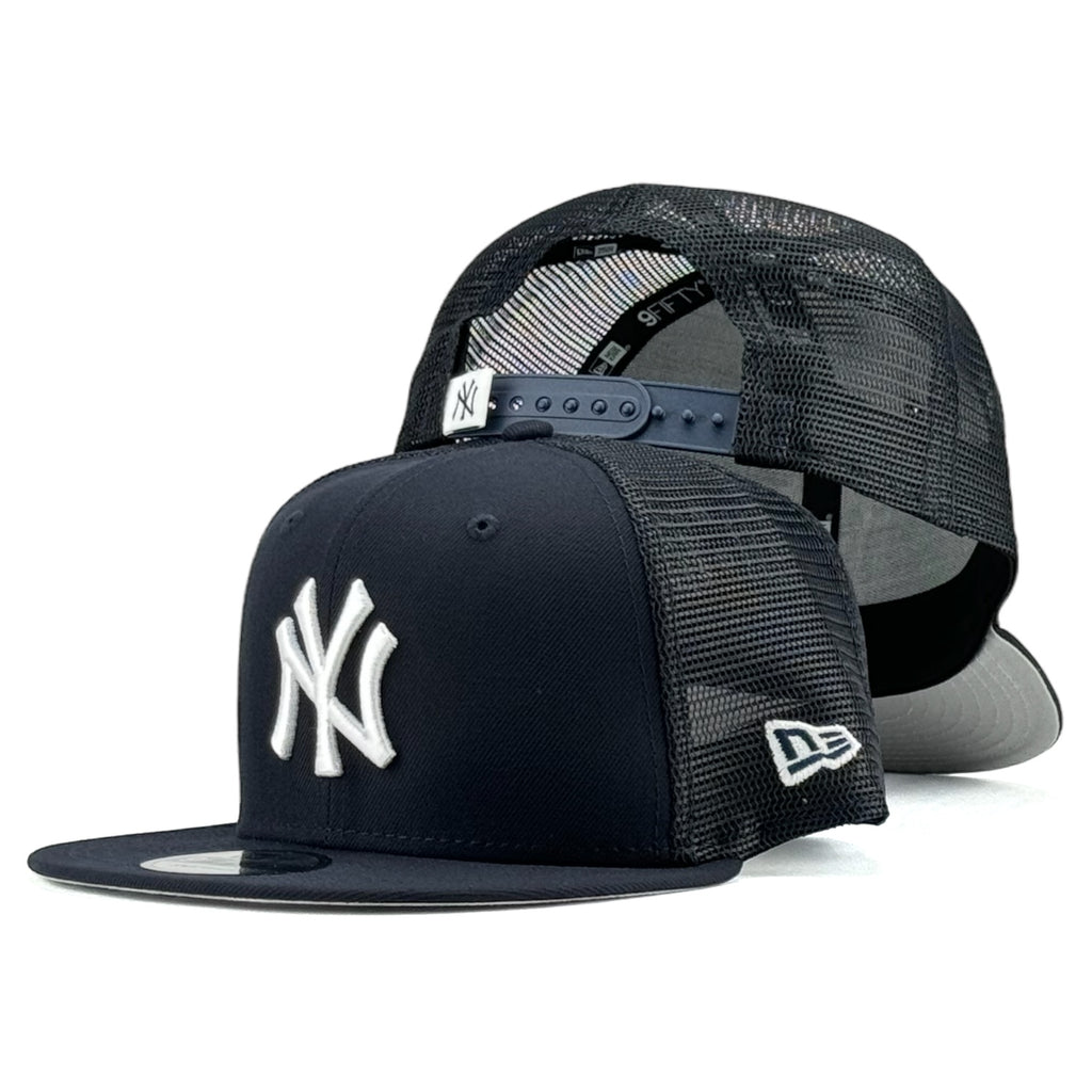 New York Yankees New Era 9Fifty Basic Trucker Mesh Snapback