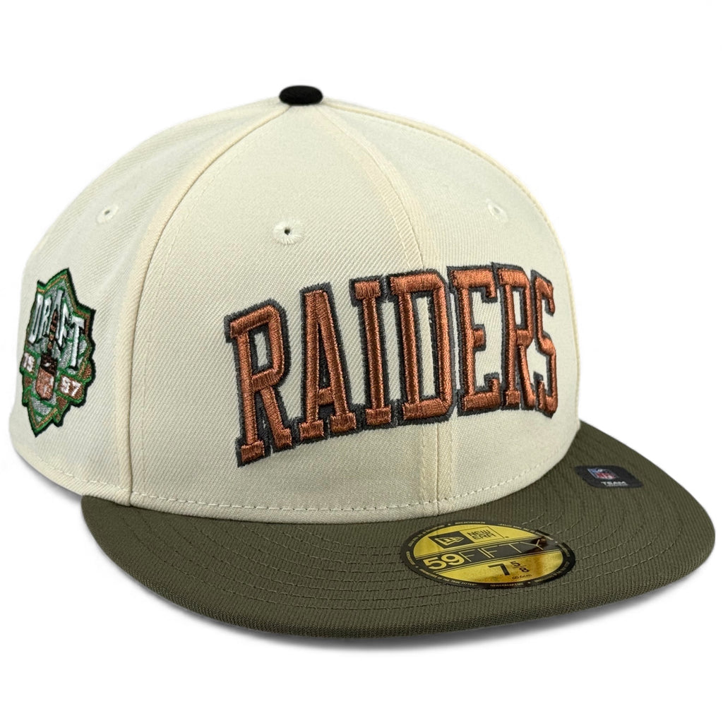 Las Vegas Raiders 🗿 CROFT RAIDERS 🗿 New Era 59Fifty Fitted Hat - Chrome White / Olive Green