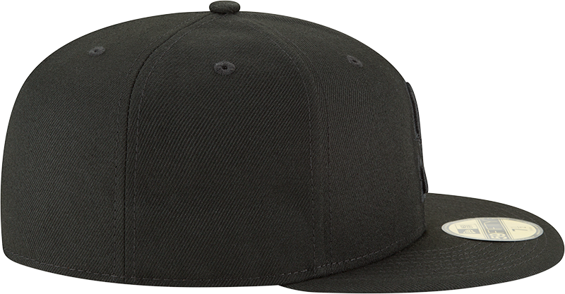 New Era 59Fifty Fitted Hat - Seattle Mariners Black On Black (Size 7 1/8)