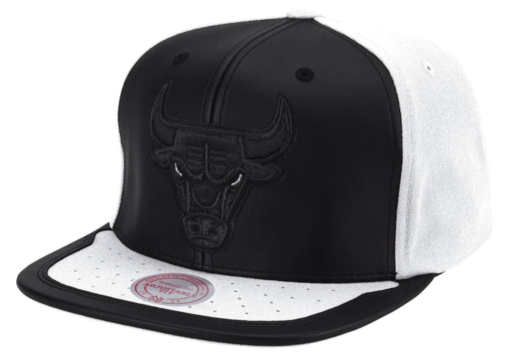 Chicago Bulls Day One Mitchell & Ness Snapback Hat