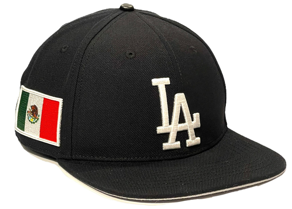 Los Angeles Dodgers Mexico Flag Side Patch Pro Standard Snapback Hat - Black